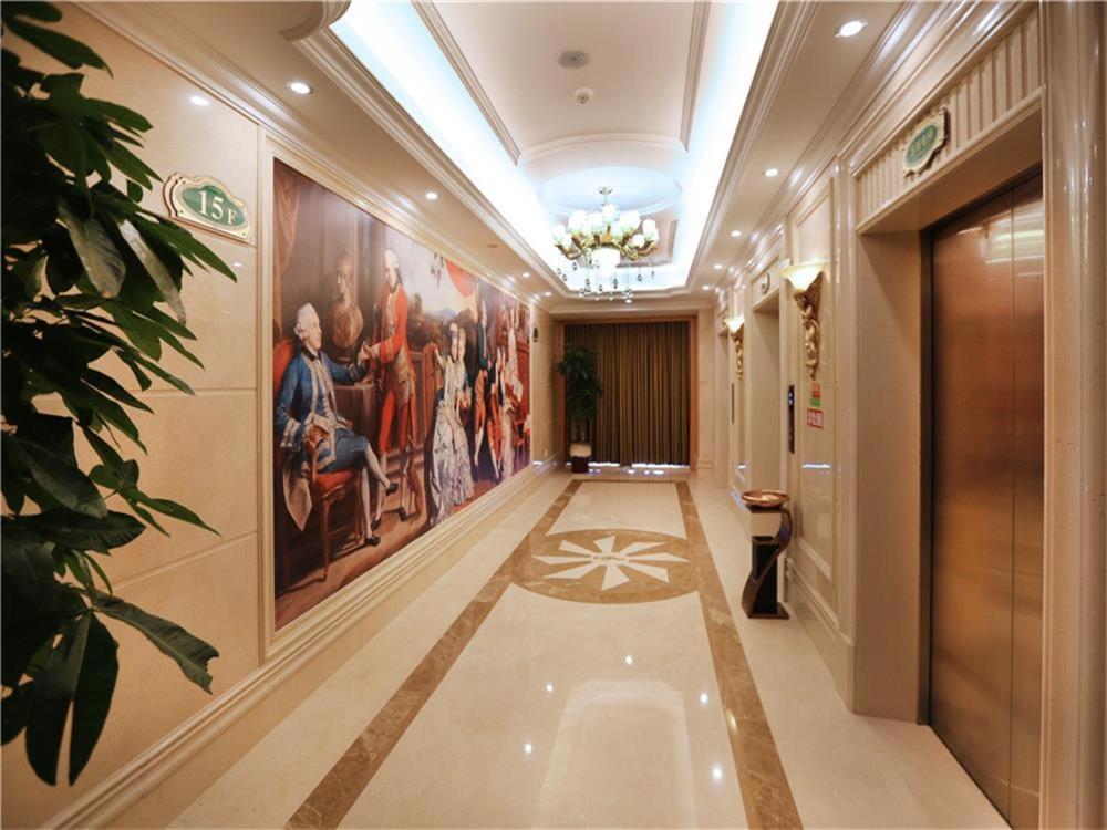 Vienna International Hotel Yantai Changjiang Road Xingyi Square Branch Екстер'єр фото